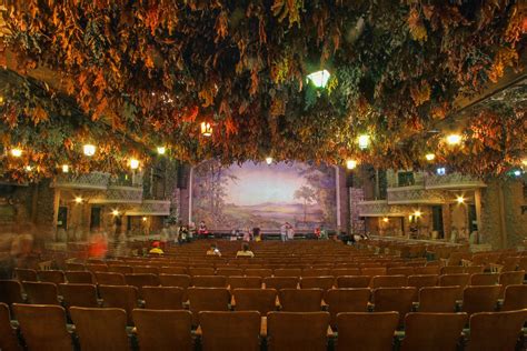 Winter Garden Theatre | Jackman Chiu | Flickr