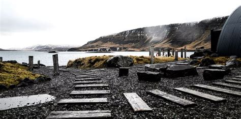 Hvammsvik Hot Springs with Transportation - Iceland Highlights