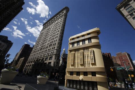 LEGO Architecture Goes Flat for the Flatiron Building - GeekDad