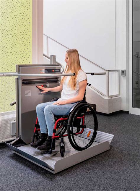 Ascendor Platform Stairlift | In-Door & Outdoor Wheelchair Lift