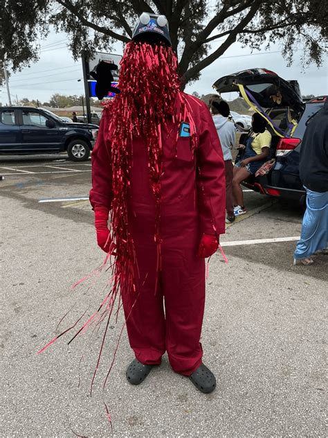 I made a Red Guy costume : r/DHMIS