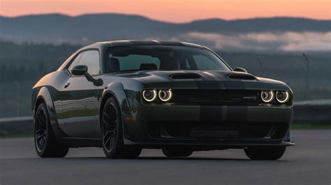 Download Muscle Car Green Car Car Dodge Dodge Challenger Vehicle Dodge Challenger SRT 4k Ultra ...