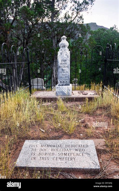 Grave of Doc Holliday, gunfighter, at Glenwood Springs, Colorado, USA ...