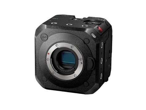 Panasonic LUMIX BGH1 box-style mirrorless camera is super easy to ...