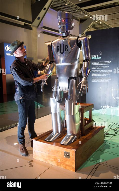 UK's first robot Eric built by Captain William Richards in 1928 Stock Photo - Alamy