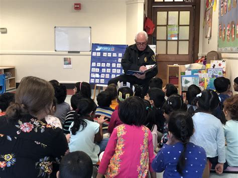 Quincy, MA Police Dept on Twitter: "Chief Keenan stopped by Bright Horizons this morning to read ...