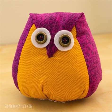 Easy DIY Stuffed Animals - by scratchandstitch.com | Scratch and Stitch