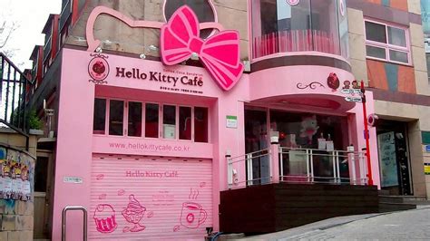 Hello Kitty Cafe in California | POPSUGAR Tech