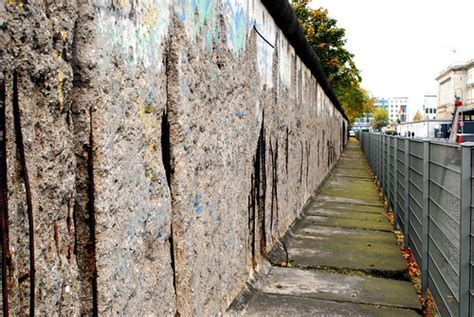Berlin Wall | Every city has its landmark. For some it is a … | Flickr