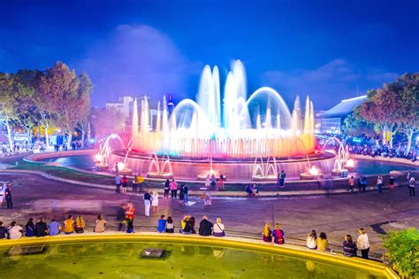 Magic Fountain of Montjuic in Barcelona - Magical Performances of Light ...