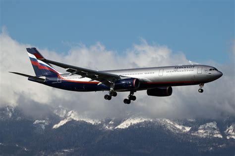 Planes and Trains - Planes 2012: VQ-BNS / Airbus A330-343 / Aeroflot ...