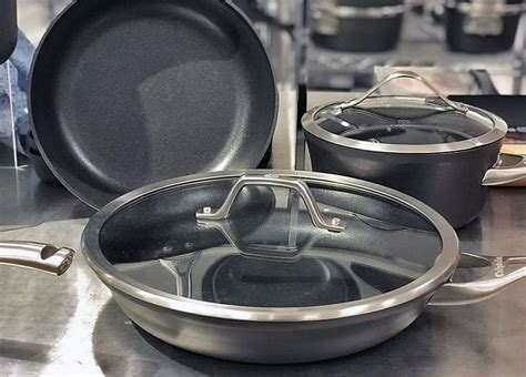 Is Calphalon Cookware Any Good? (In-Depth Review) - Prudent Reviews