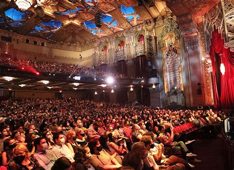 Hollywood Pantages Theatre Reopens For First Time in 17 Months With ...