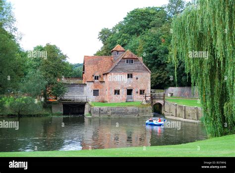 Mapledurham Watermill, Mapledurham Estate, Mapledurham, Oxfordshire, England, United Kingdom ...