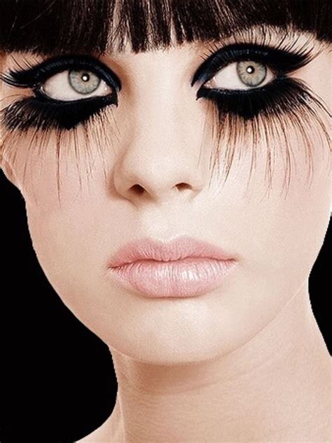 Trunte | Fake eyelash makeup, Dramatic makeup, Fake eyelashes