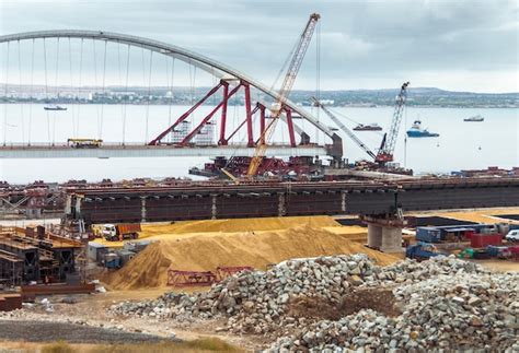 Premium Photo | Construction of a bridge across the strait crimean ...