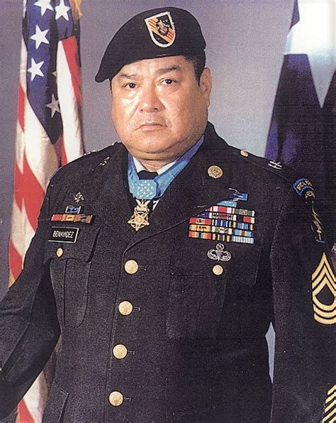 A VETERAN’S STORY: One soldier’s Medal of Honor (With images) | Benavidez, Green beret, American ...