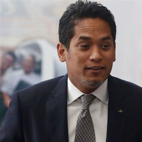 Khairy hands pen drive to Malaysian authorities, wants content to go public | Soccer team, Espn ...