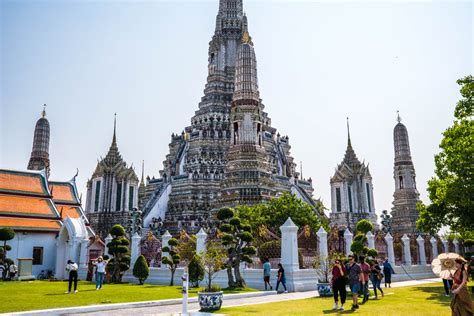 Wat Arun Ratchawararam Ratchawaramahawihan, Bangkok Yai - The City Lane