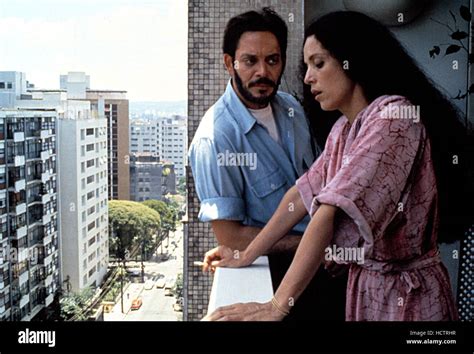 KISS OF THE SPIDER WOMAN, Raul Julia, Sonia Braga, 1985 Stock Photo - Alamy