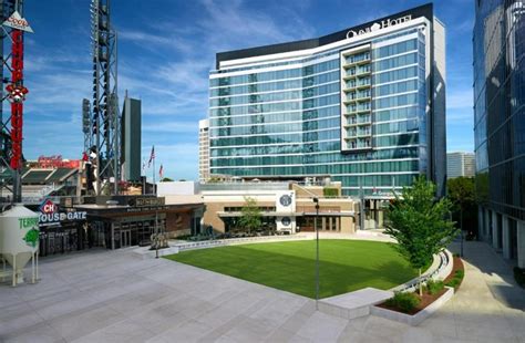 15 Hotels near Truist Park in Atlanta (Walking Distance)