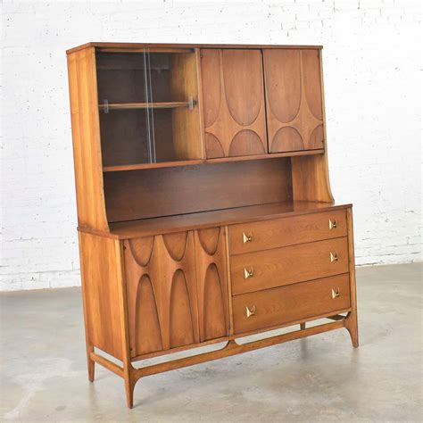 Mid Century Modern Broyhill Brasilia Buffet with Detachable China Hutch Cabinet Walnut ...