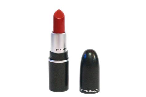 MAC Lipstick in Russian Red (Matte) | Review, Photos, Swatches - Jello Beans