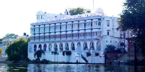 Lake Pichola Hotel Udaipur Luxury hotel in Udaipur Reviews Rooms Rates Facilities