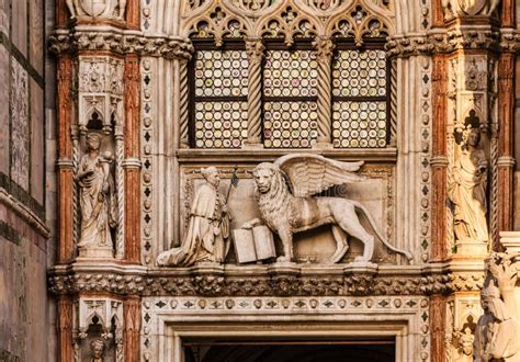 Winged Lion Symbol of Venice Stock Image - Image of architecture, grand: 117370097