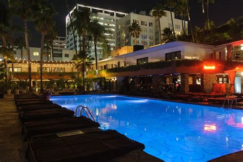 Pool at Hotel Roosevelt in Hollywood | Smithsonian Photo Contest ...