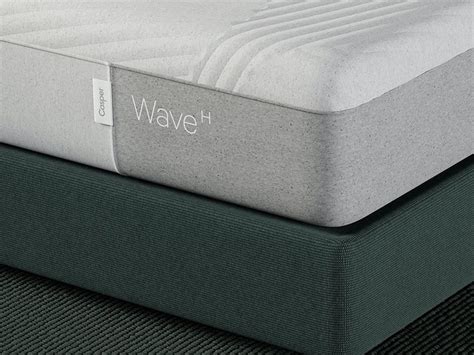 This Casper Wave Hybrid Mattress Reduces Aches and Pains