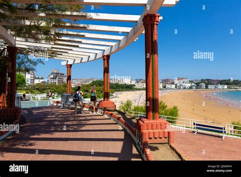 Santander city beach Stock Photo - Alamy