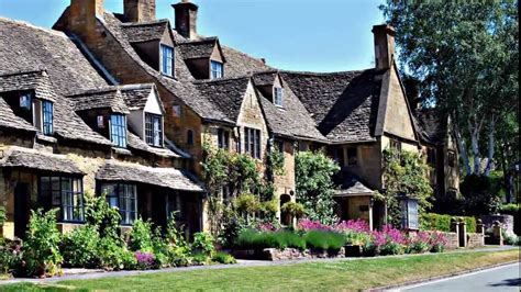 Broadway - Worcestershire - England - YouTube | Broadway cotswolds, Cotswolds, Cotswold villages