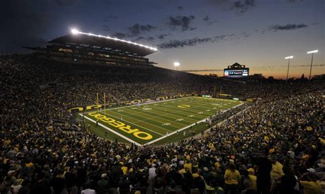 Oregon Ducks football trivia: How well do you know UO school history?