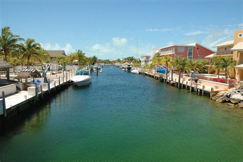 5 Best Key Largo Restaurants on the Water | Boatsetter