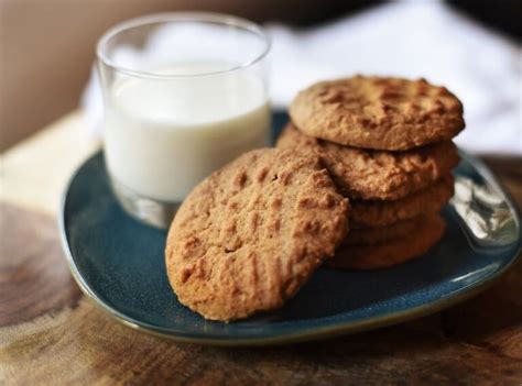 Baking With Stevia - Low Calorie Peanut Butter Cookie Recipe/use pumpkin puree… | Low calorie ...