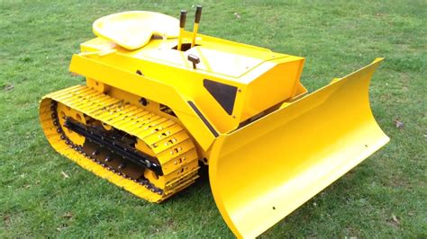 Struck mini dozer md-50 walk around - YouTube