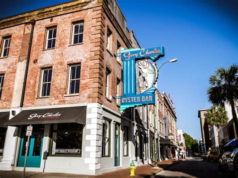 Downtown Savannah’s Oyster Bar Is The Latest Hotspot For Southern Seafood