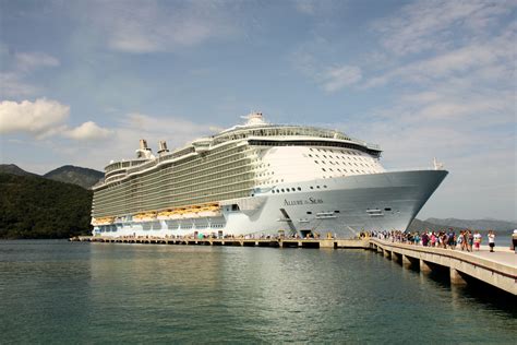 “Allure of The Seas” : The Enchanted Biggest Cruise Ship - The Worlds ...
