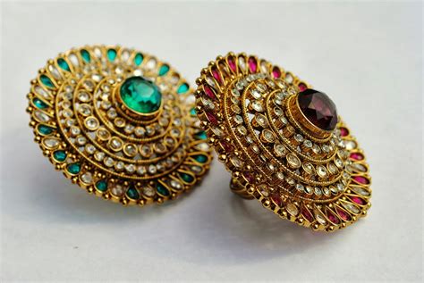 Curly Fries: FEROZA POST: New Giant Kundan Rings...