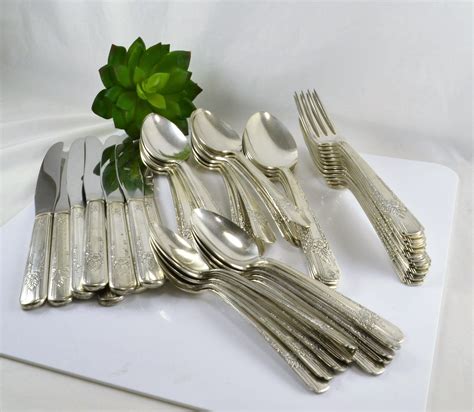 Oneida LA ROSE 1938 Flatware Silverplate Silverware Forks Knives Teaspoons Serving Spoons 37 ...