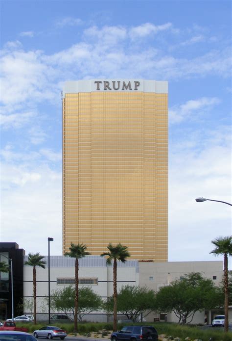 File:Trump Hotel Las Vegas DSCF107766 roll pitch yaw.jpg - Wikimedia ...