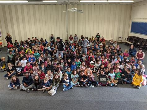 Photos: Hawthorne Elementary School Appearance - San Diego Sockers