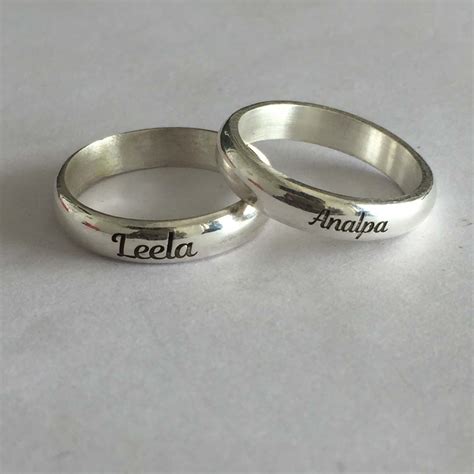 Classic Name Engraved Silver Couple Rings