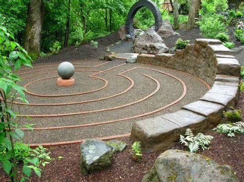 65 Stunning Garden Ideas for Front Yard and Backyard Landscaping | Labyrinth garden, Minimalist ...