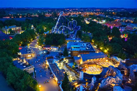 Gardaland, show del sabato sera - La Cronaca di Verona