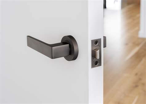 10 Tips for Choosing your Internal Door Handles | Zanda