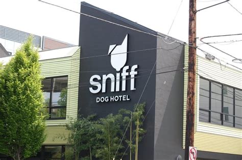 SNIFF DOG HOTEL - 39 Photos & 134 Reviews - 1828 NW Raleigh St, Portland, OR - Services - Yelp