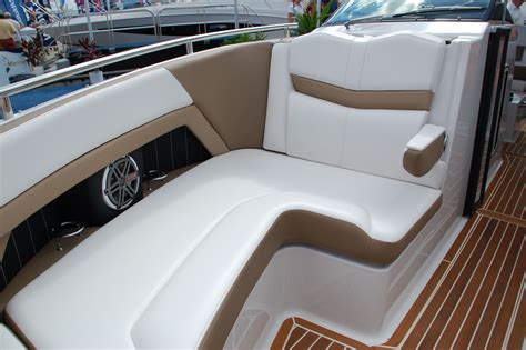 Four Winns H350 taken at FLIBS. | Sport boats, Power boats, Boat