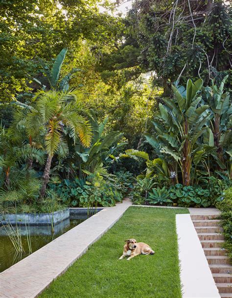 Inside Veere Grenney's elegant Tangier garden | House & Garden